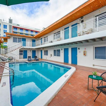 Cozy 1 Bedroom With Pool Steps From The Beach #41 Голливуд Экстерьер фото