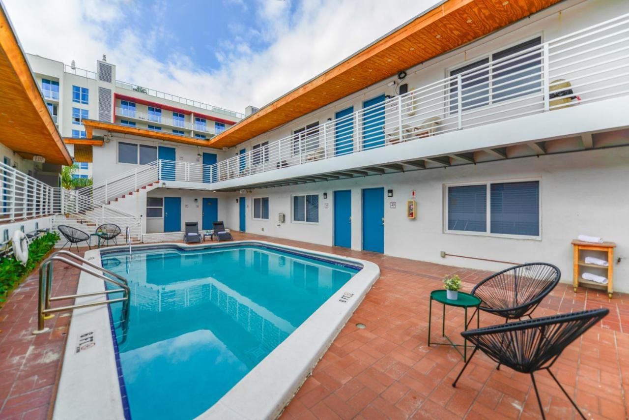 Cozy 1 Bedroom With Pool Steps From The Beach #41 Голливуд Экстерьер фото