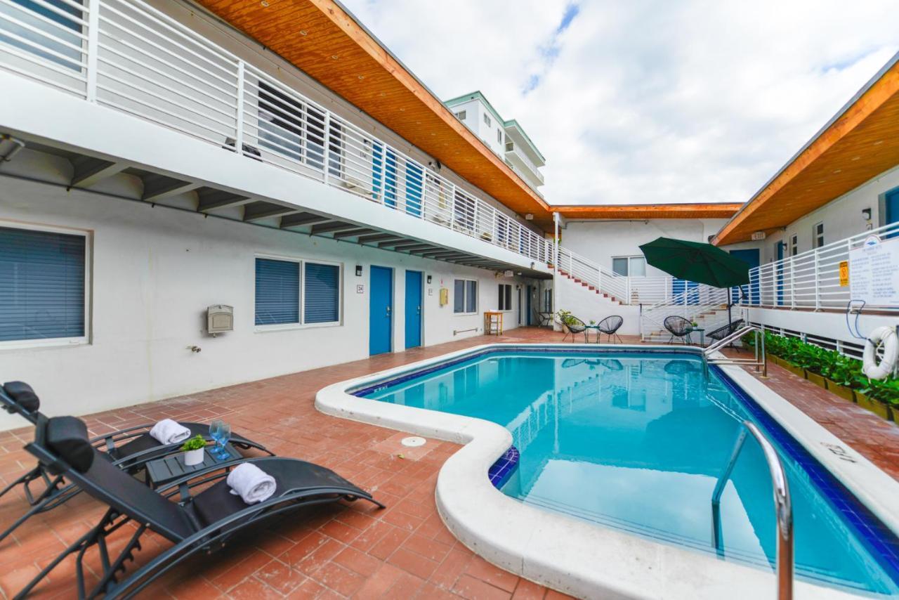 Cozy 1 Bedroom With Pool Steps From The Beach #41 Голливуд Экстерьер фото