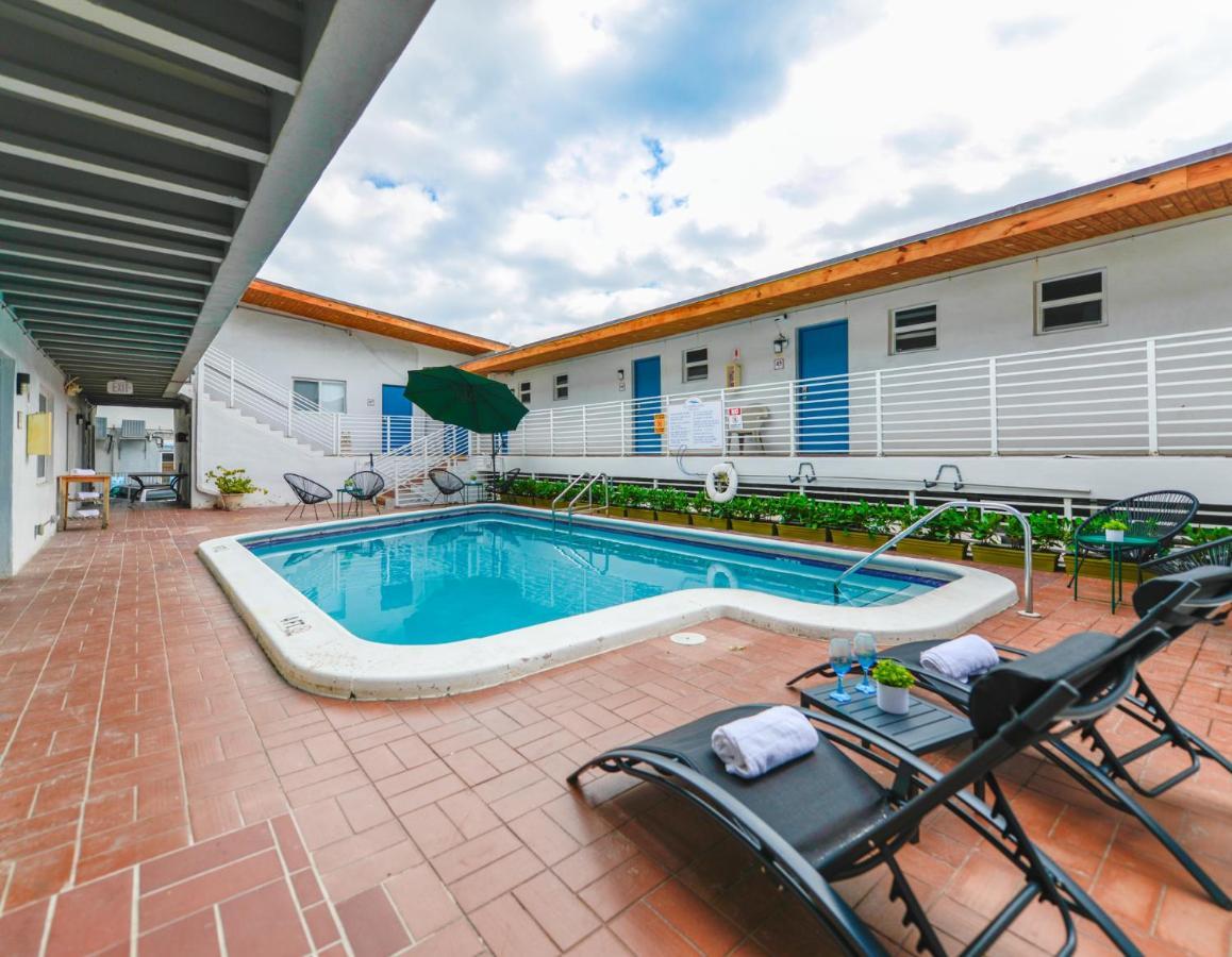Cozy 1 Bedroom With Pool Steps From The Beach #41 Голливуд Экстерьер фото