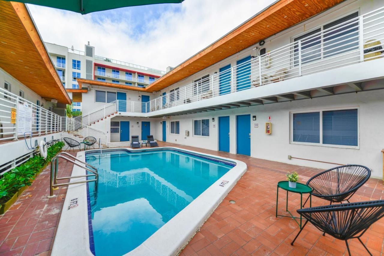 Cozy 1 Bedroom With Pool Steps From The Beach #41 Голливуд Экстерьер фото
